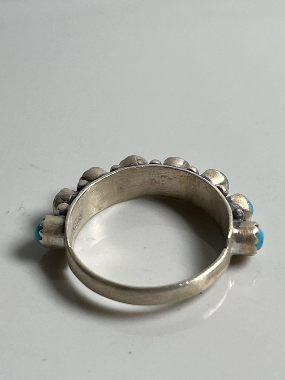 Solid 925 Sterling Silver Half Eternity Band Mohave Turquoise Gemstone Size 8.5 - Picture 9 of 10